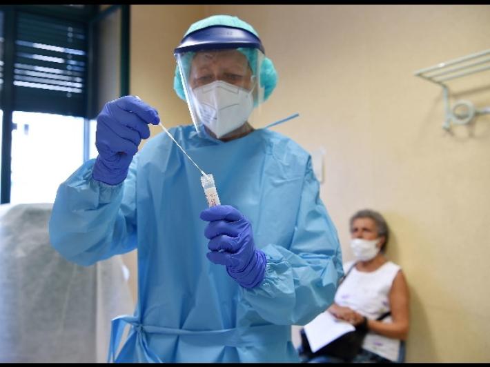 Aumentano i casi in Italia: + 11.705. 69 i decessi. In Lombardia quasi 3000 casi, ricoveri sopra quota 1000 