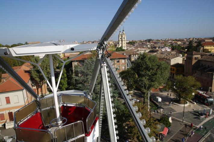 Ecco Parma vista dalla ruota