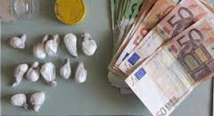 Condannato a 5 anni nonno pusher con reddito cittadinanza