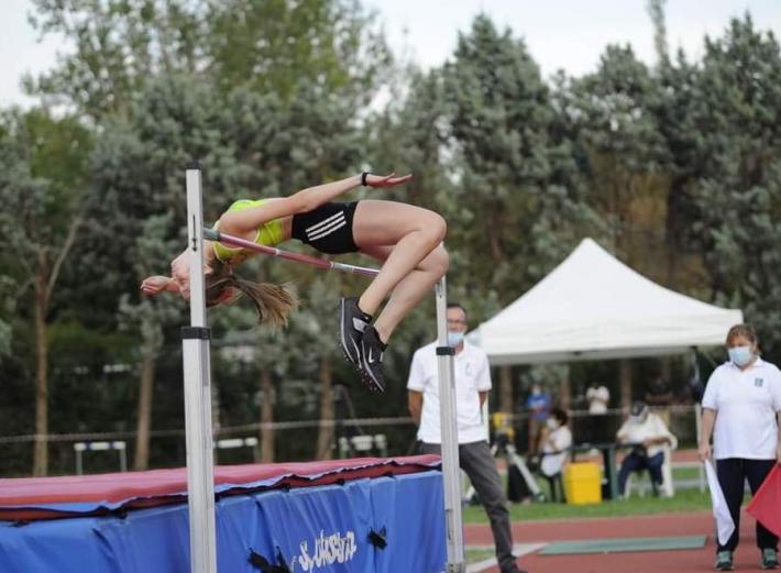 Salto in alto: Aurora, 15 anni, &egrave; gi&agrave; una promessa