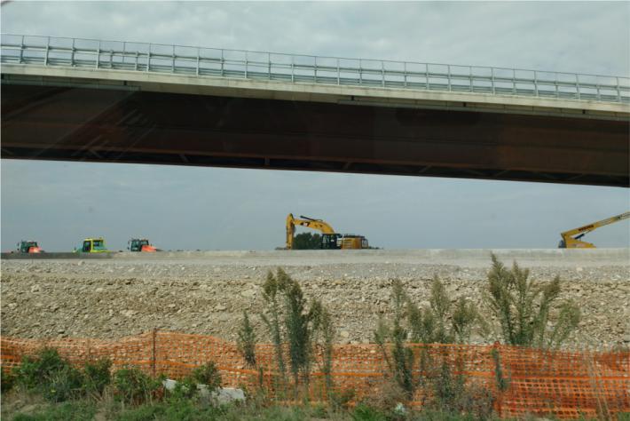 Sul cavalcavia di Viarolo senso unico alternato per tre notti