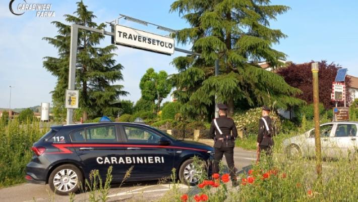 Aveva letto delle truffe e non cade nella trappola del finto carabiniere