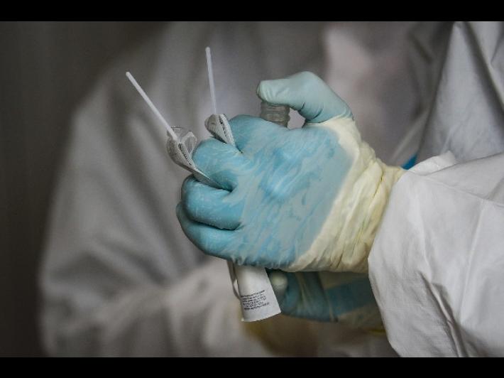 76 nuovi contagi a Parma: due decessi (sono due uomini di 95 e 85 anni). Restano 8 i pazienti in terapia intensiva