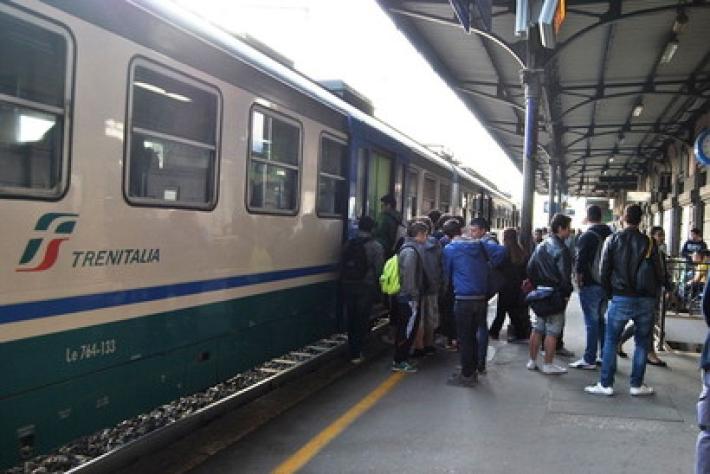 Linea ferroviaria Fidenza Cremona: corse annullate, disagi e polemiche