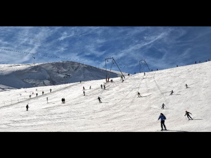 Investirono una sciatrice  a Natale a Cervinia e scapparono: cinque milanesi (20-58anni) denunciati