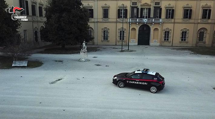 Salso, controlli anti-droga nelle scuole. Trovato chi la nascondeva nella mascherina