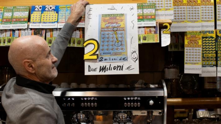 San Prospero, con un grattino da 20 euro vince due milioni