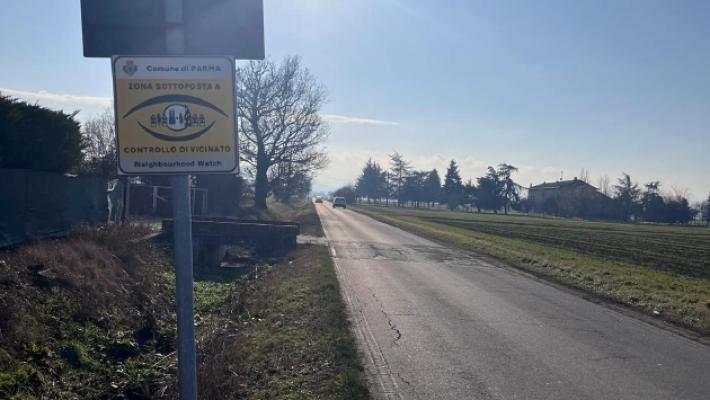 &laquo;Le strisce bianche? Invisibili nelle strade delle frazioni&raquo;