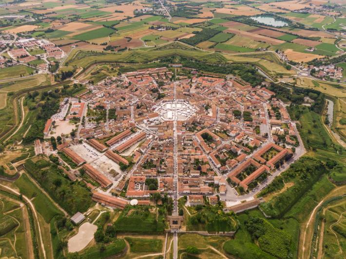 Palmanova: la magia di quella citt&agrave; con la forma di una stella