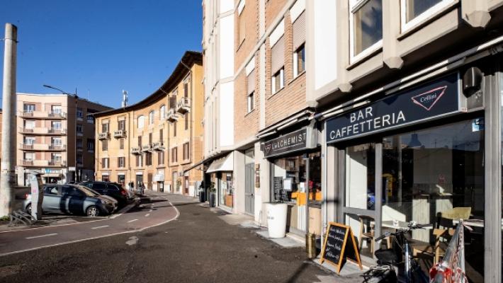 Sfondata la vetrina, altro colpo in un bar