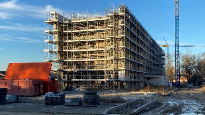 Non solo anziani: alloggi agli sfrattati e spazi per minori