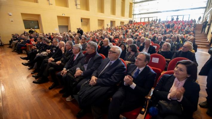 I commenti al discorso di Guerra: &laquo;Bene l'attenzione verso i pi&ugrave; giovani&raquo;. &laquo;Intervento deludente, intriso di ideologia&raquo;