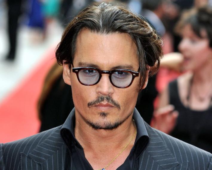  Johnny Depp, verdetto sfavorevole sulla denuncia per diffamazione al Sun