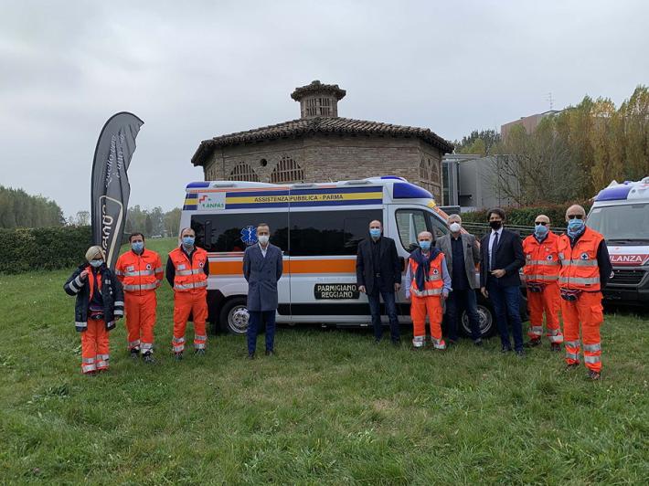 Dal Consorzio del Parmigiano Reggiano un'ambulanza all'Assistenza Pubblica 