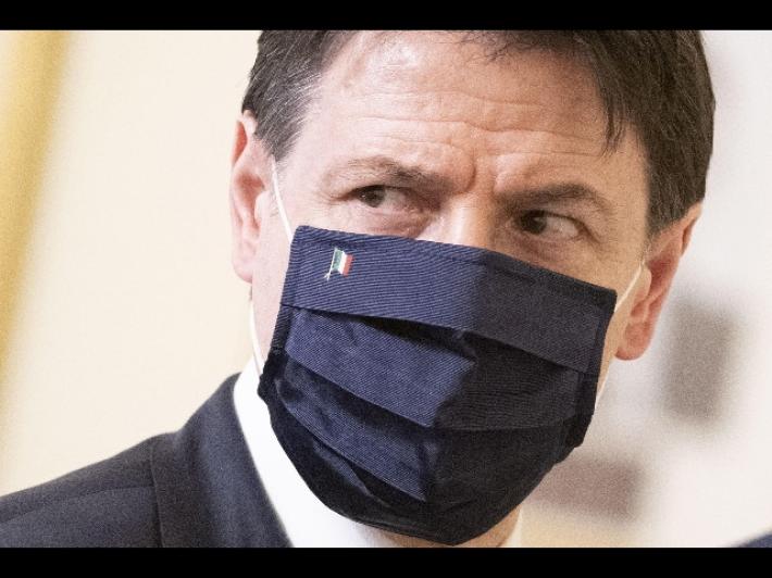 Calabria, Lombardia, Piemonte e Val d'Aosta zone rosse.  Emilia Romagna zona gialla. Decreto in vigore da venerd&igrave; - Ecco le tre fasce 