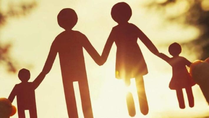 Famiglie in aumento ma con meno figli. Crescono gli anziani. Il vescovo Solmi: &laquo;Affrontare il &ldquo;gelo&rdquo; demografico&raquo;