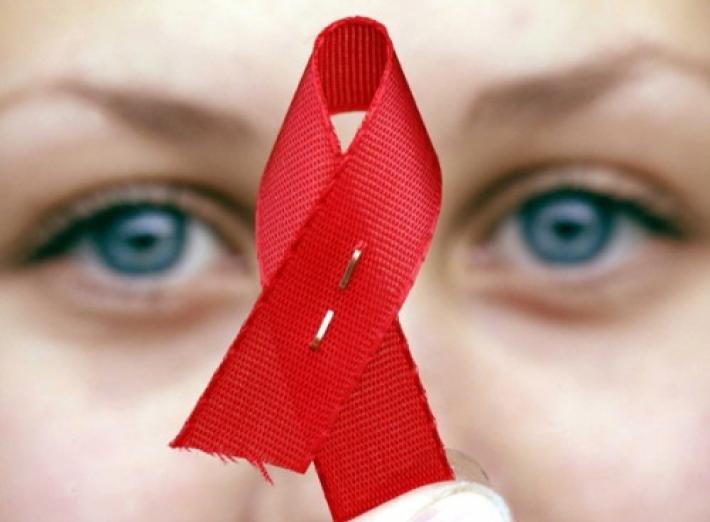 Contro l&rsquo;Aids una Giornata di informazione, test e iniziative in piazza con professionisti sanitari e volontariato
