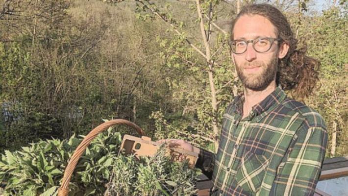 Michele Pavoni Cambio vita tra erbe officinali e mirtilli