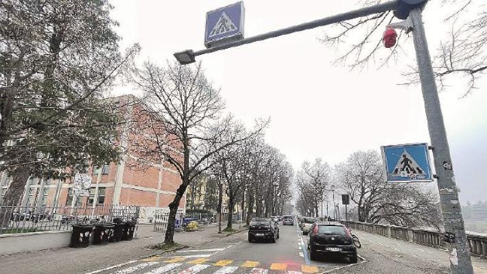 &laquo;Profondo rosso&raquo;: torna a colpire il serial che &laquo;acceca&raquo; le telecamere