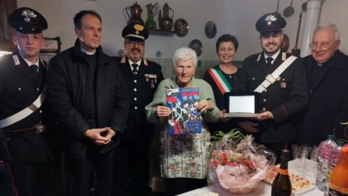 I cento anni di Lina Corradi che ha saputo sventare una truffa