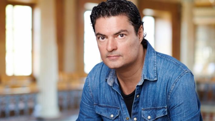 Il direttore greco George Petrou al Regio con &laquo;Il Barbiere&raquo;: &laquo;Rossini genio innovativo&raquo;