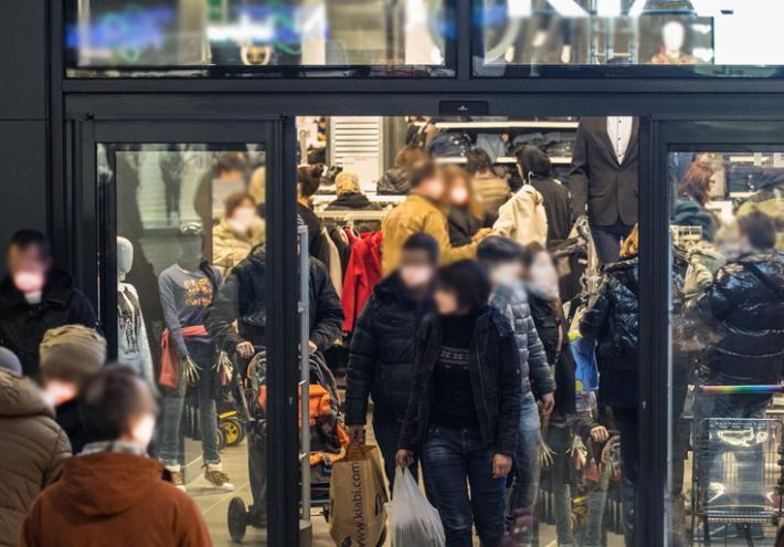 Confesercenti ricorre al Tar per i centri commerciali: "No allo stop nei weekend"