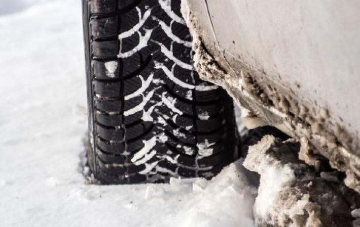 &zwnj;&zwnj;Pneumatici: le linee guida della filiera per effettuare il cambio