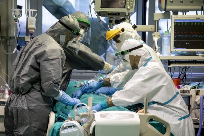 Covid: in E-R incidenza oltre 2mila su 100mila abitanti