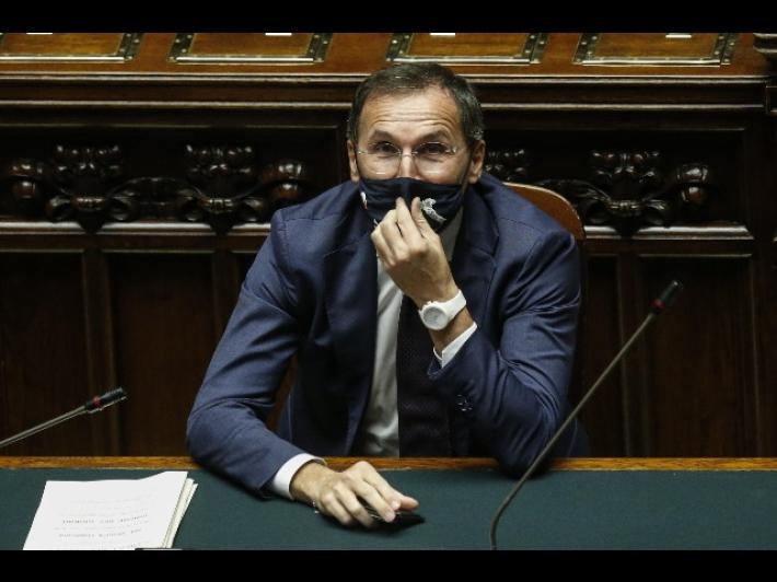 Boccia: "Un covid-hotel in ogni provincia (meno pressione sugli ospedali)"