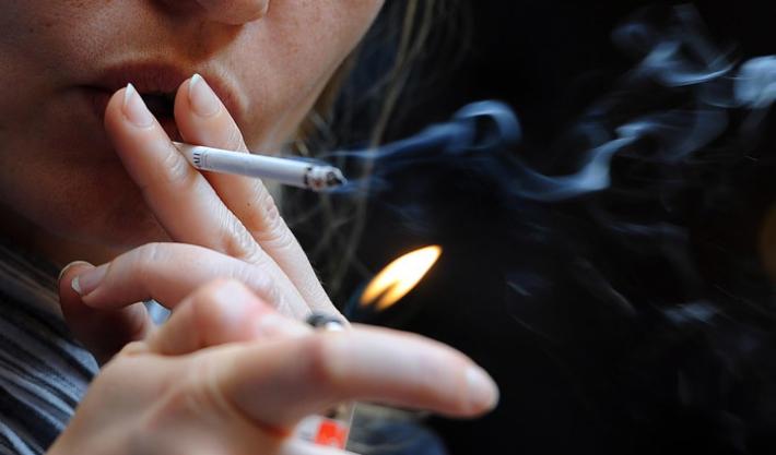 Fumare fa invecchiare pi&ugrave; in fretta. La prova &egrave; scritta nel Dna