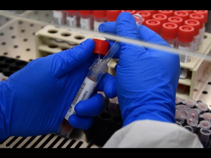 Ipotesi (al vaglio del Cts) E.Romagna zona arancione. De Magistris: "Campania zona rossa" (Con la Toscana)