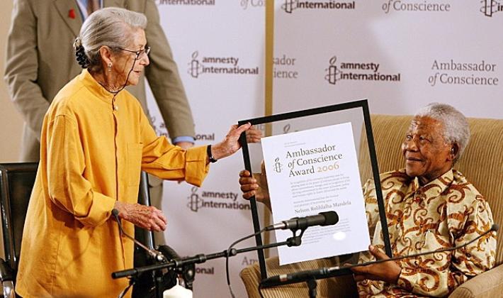 Addio alla scrittrice anti-apartheid Nadine Gordimer