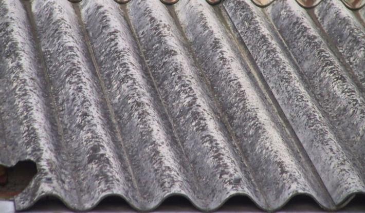 Devi smaltire l'amianto? Paga il Comune