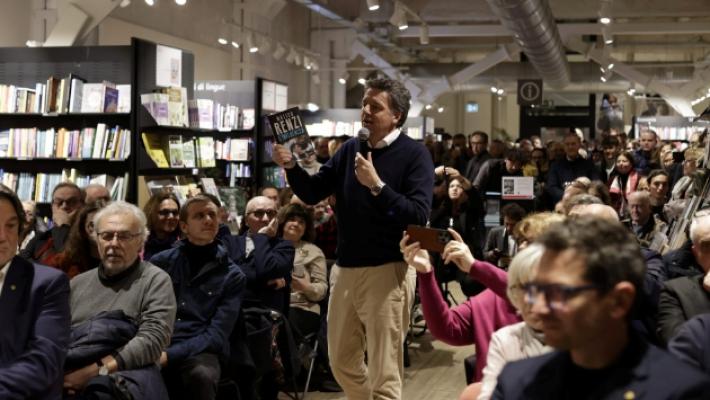 Renzi: &laquo;Meloni? Un'influencer brava a comunicare il nulla&raquo;