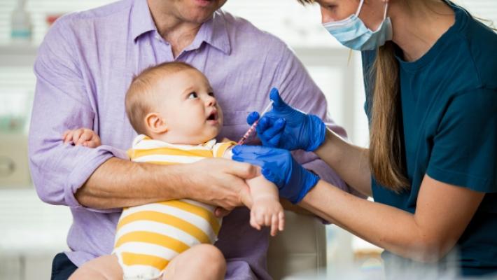 Infanzia e vaccini: l'antinfluenzale fa il boom