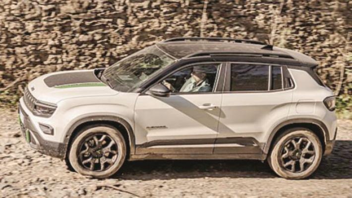 Ecco 4xe, la pi&ugrave; &laquo;Jeep&raquo; delle Avenger