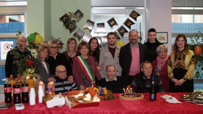 I cent'anni di Enzo Martinelli, uno degli ultimi testimoni della fine della battaglia della &laquo;Sacca di Fornovo&raquo;