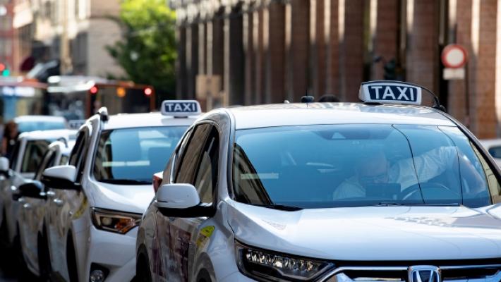 Il Comune cerca tassisti: via libera a 12 nuove licenze