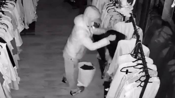 Raffica di furti alla Crocetta: tre negozi nel mirino