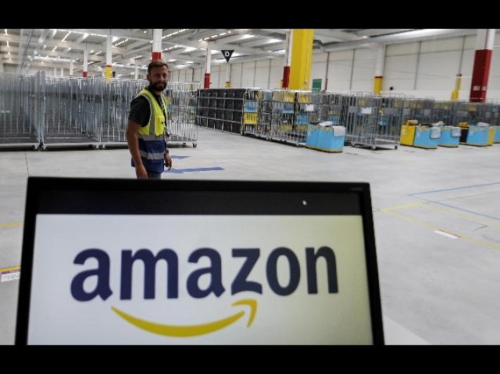 La Francia posticipa il Black Friday. Anche Amazon