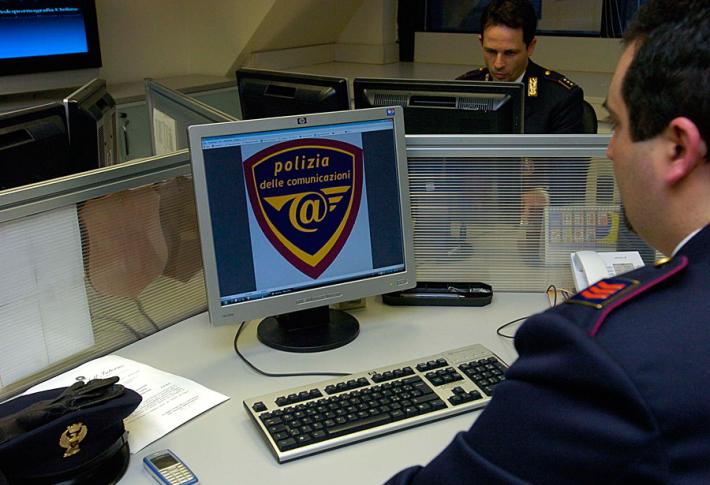 Pedopornografia: 17enne adesca bimbi sul web 