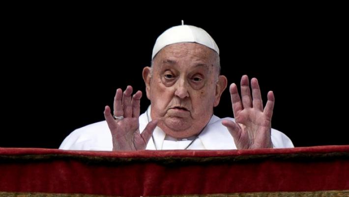 &laquo;Papa Francesco, padre dell'umanit&agrave;: oggi ci sentiamo pi&ugrave; soli&raquo;