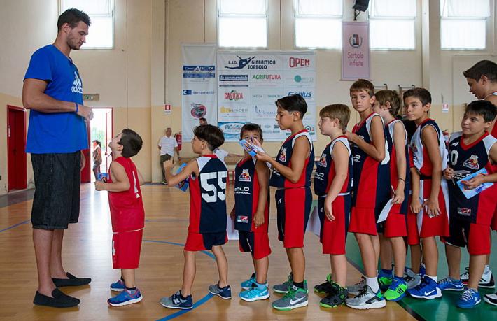 Nba, Gallinari agli Hawks: contratto da 61,5 milioni in 3 anni