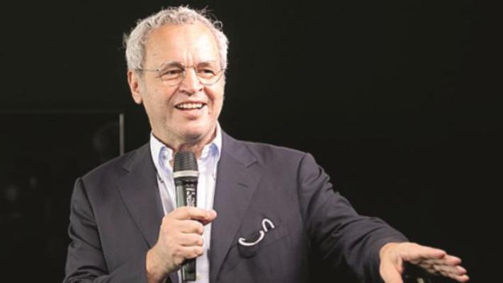 Domani a tu per tu con Enrico Mentana