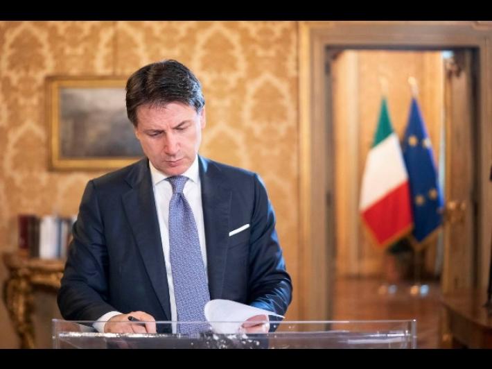 Stop agli spostamenti e ristoranti chiusi a Natale. Le possibili novit&agrave;