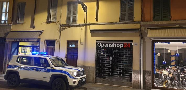 Il titolare dell'open shop chiuso: &laquo;C'&egrave; un vuoto legislativo, non riaprir&ograve;&raquo;