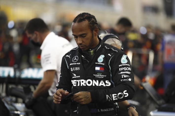 Il Gp va al solito Hamilton. Lontane le Ferrari