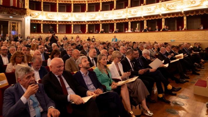 I commenti: &laquo;Pi&ugrave; attenzione per l'industria&raquo;. &laquo;Meno burocrazia e bollette meno care&raquo;