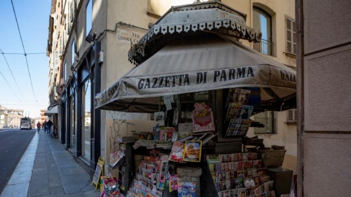 Ancora spaccate. nel mirino l'edicola di via Mazzini