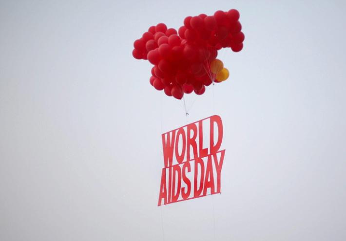 &ldquo;A scuola contro l&rsquo;Aids&rdquo;, i giovani parlano ai coetanei per la giornata mondiale contro il virus